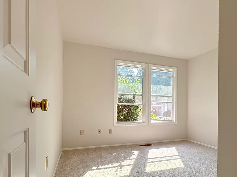 Guest Bedroom 1