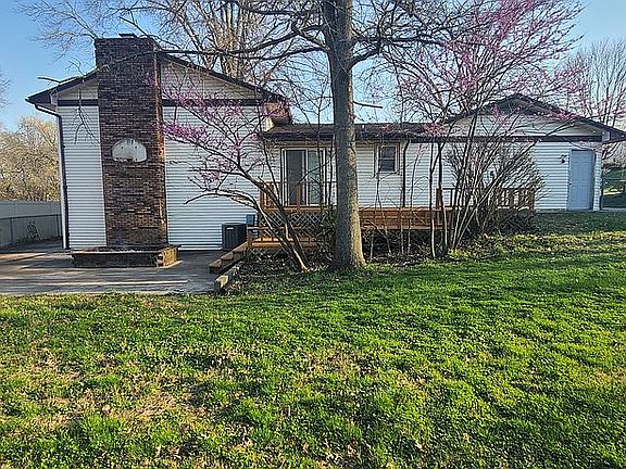 4th image of 1808 Ferndale Dr