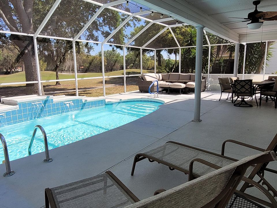 Private Pool pool overlooking golf course Patio furniture with a fire pit. Hot Tub