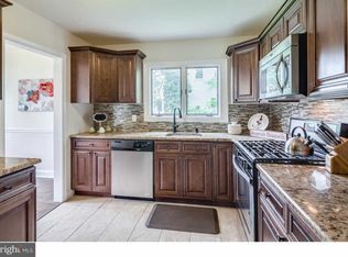 1538 N Bowling Green Dr, Cherry Hill, NJ 08003