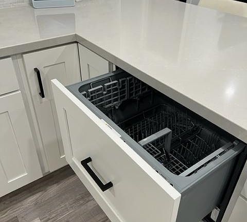 You can run this two-drawer Fisher& Paykel dishwasher independently.