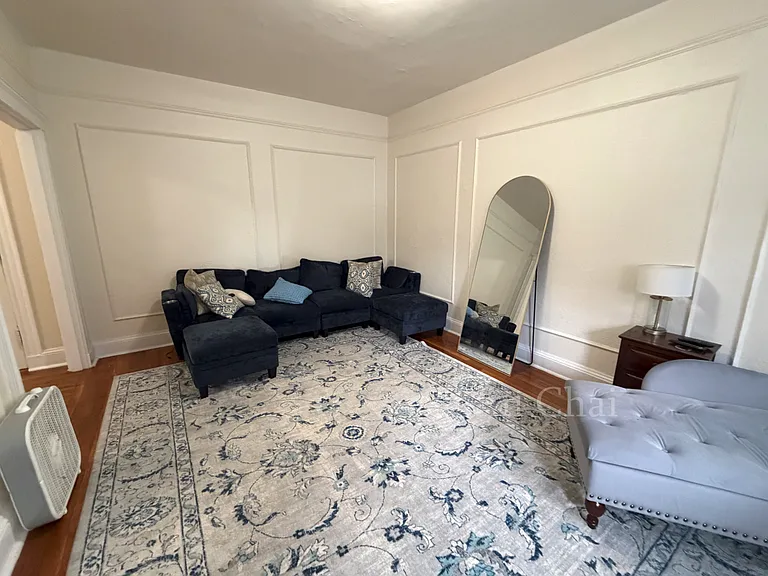 70 Chiswick Rd #7 — Photo 10