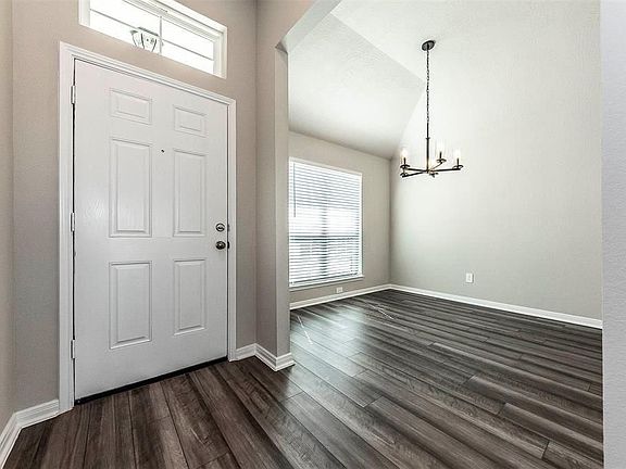 3rd image of 8224 Tourmaline Way
