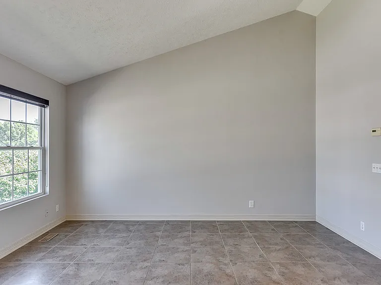 16655 Erskine St — Photo 5