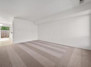 4660 Charecote Ln APT B, Columbus, OH 43220