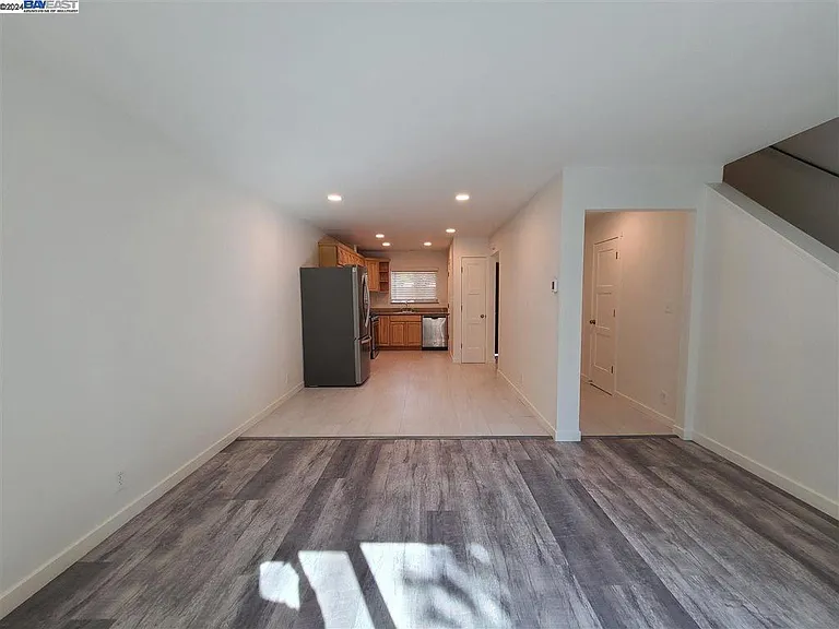 749 Palomino Dr — Photo 8