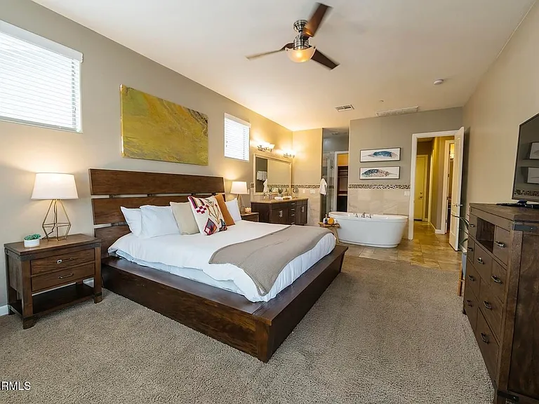 8502 E Amelia Ave — Photo 10