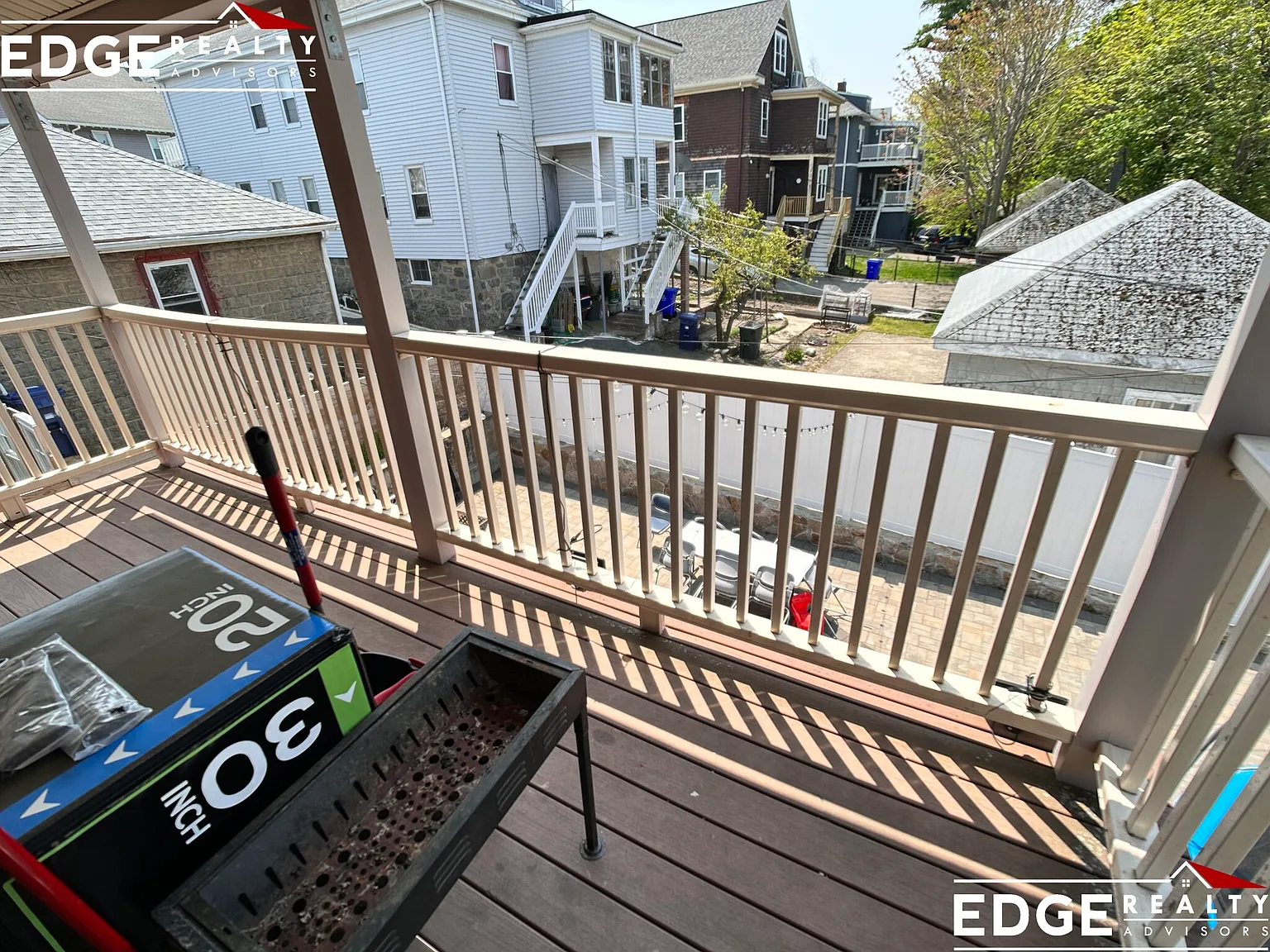 4 bed, 2500 sqft, $4,600 — Photo 3