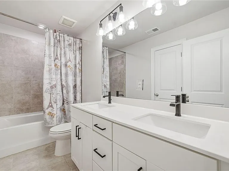 407 Lincoln St — Photo 41