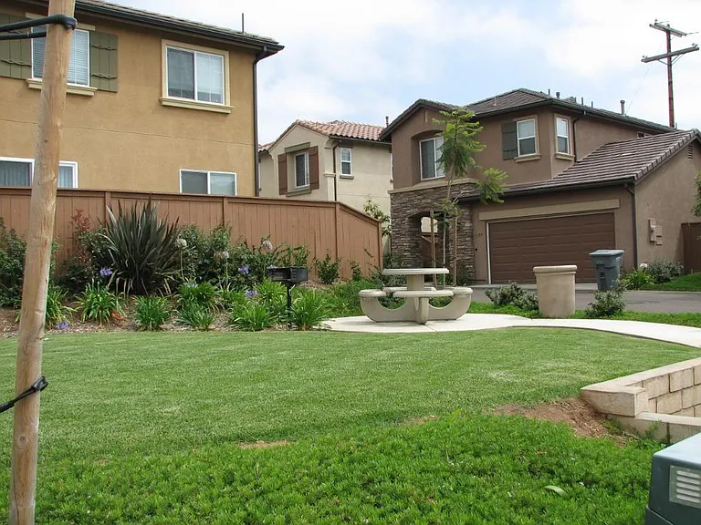 2610 Gretchen Way — Photo 35