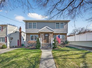 739 5th Ave, Lyndhurst, NJ 07071