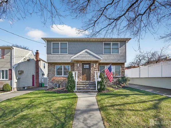 739 5th Ave, Lyndhurst, NJ 07071