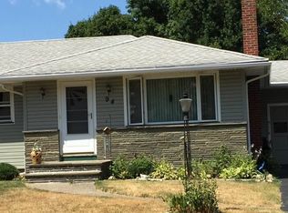 94 Angora Dr, Rochester, NY 14617