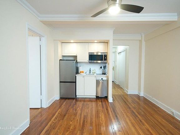 4th image of 25 Tudor City Pl APT 1911