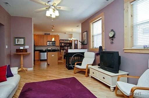 2nd image of 3222 W Beach Ave APT 1B