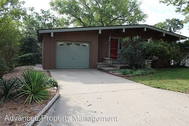 1st image of 2821 Arbor Dr