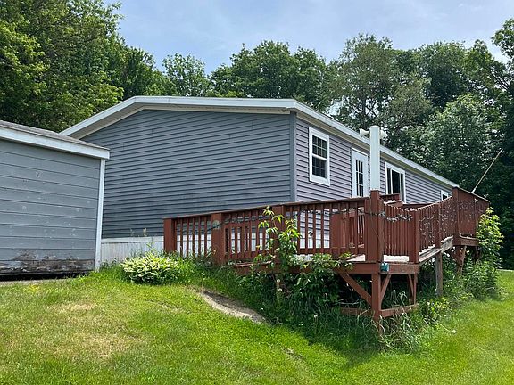 2nd image of 17 Averill Mobile Home Park