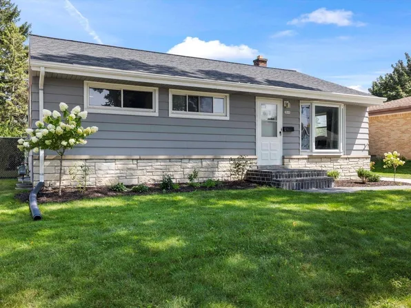2840 South 104th STREET, West Allis, WI 53227