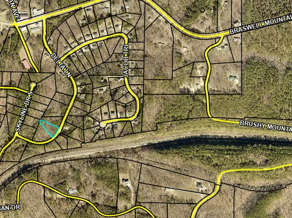 11 Delta Ln, Rockmart, GA 30153