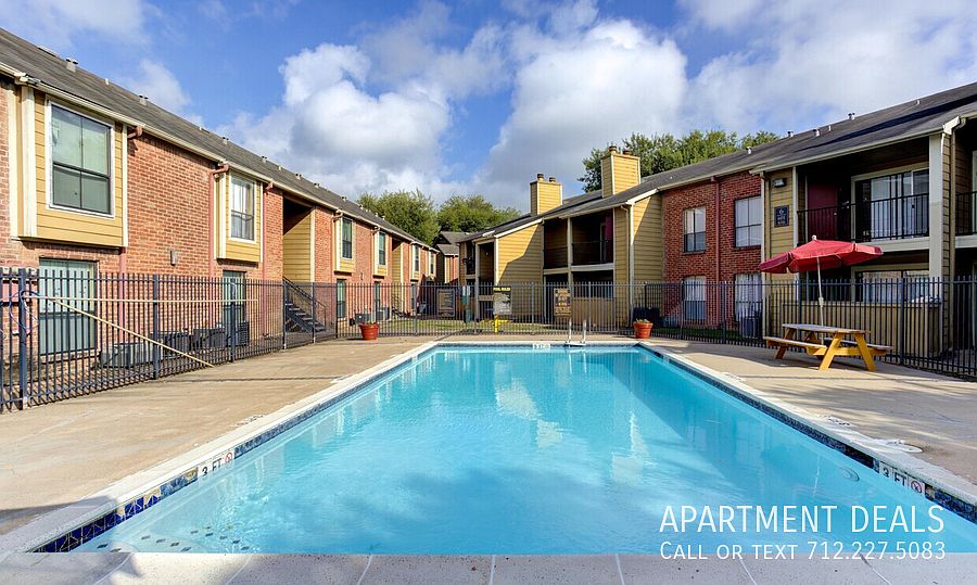 1st image of 14 W Sam Houston Pkwy S #1994