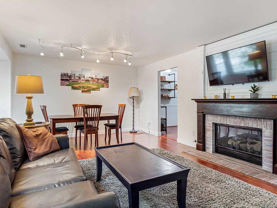 Livingroom/dining room combo is open, with plenty of natural light!