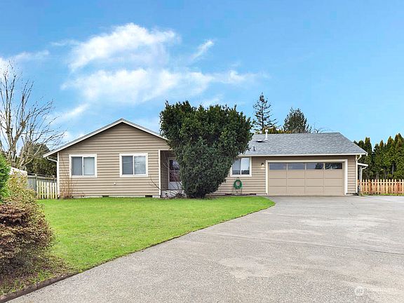 2nd image of 914 20th Street SE
