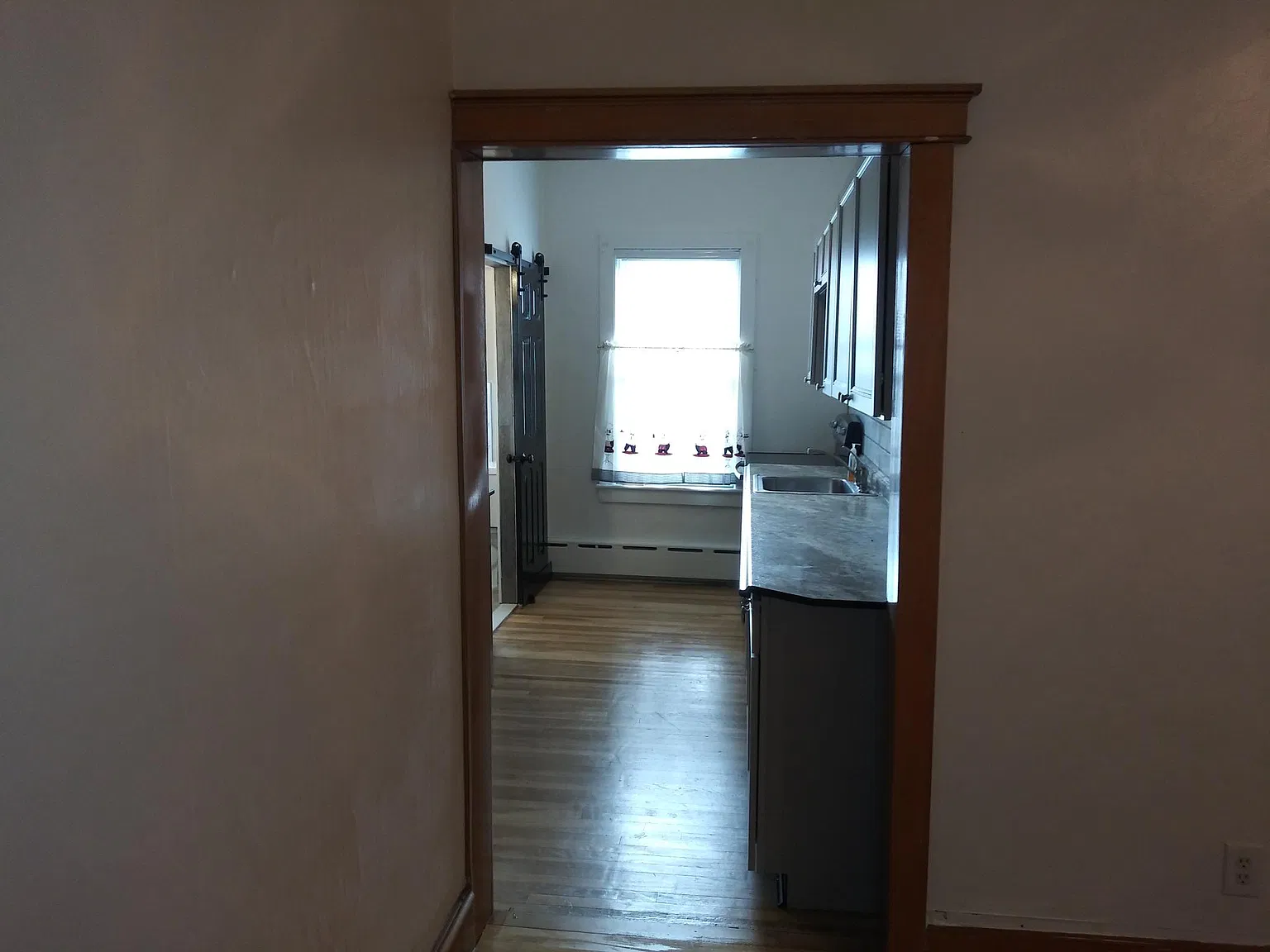 614 S Main St — Photo 3