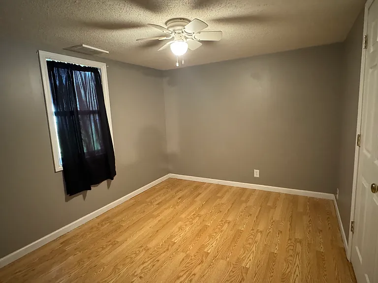 1712 S Oakdale Dr — Photo 6