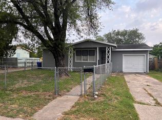 5013 Kosarek Dr, Corpus Christi, TX 78415