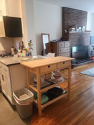 5th image of 255 E 10th St APT 4A