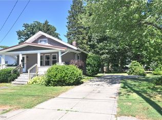 688 Grove St, Conneaut, OH 44030