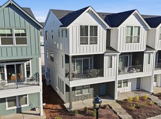 3382 SE Brookwood Ave, Hillsboro, OR 97123