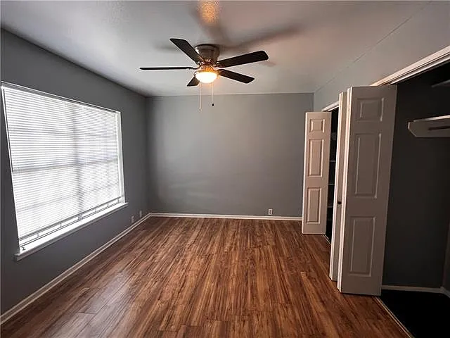 5704 Count Ln — Photo 11