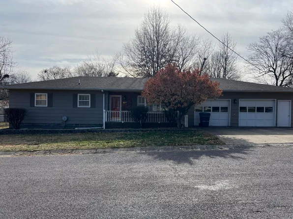 807 Hillcrest Drive, Monett, MO 65708