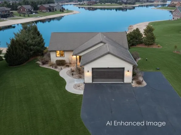 W5588 S Stone Gate Dr, New Lisbon, WI 53950