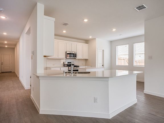 3rd image of 439 Ridge Dr