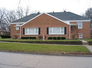 9 W Daniels Rd, Palatine, IL 60067