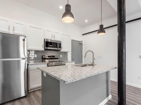 218 E Main St