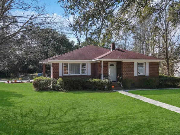 171 Roosevelt Dr, Saint Stephen, SC 29479