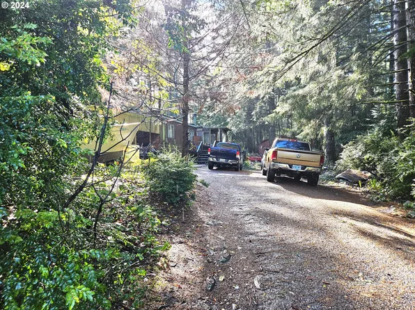 89004 Beverly Ln, Bandon, OR 97411