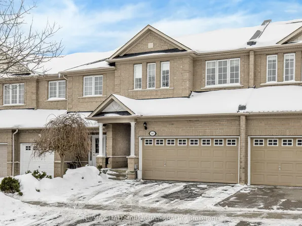 145 Millcliff Cir, Aurora, ON L4G 7N8