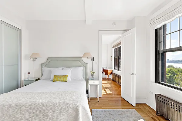 Sold by Compass | media 6