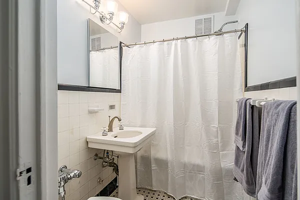 Sold by Compass | media 10