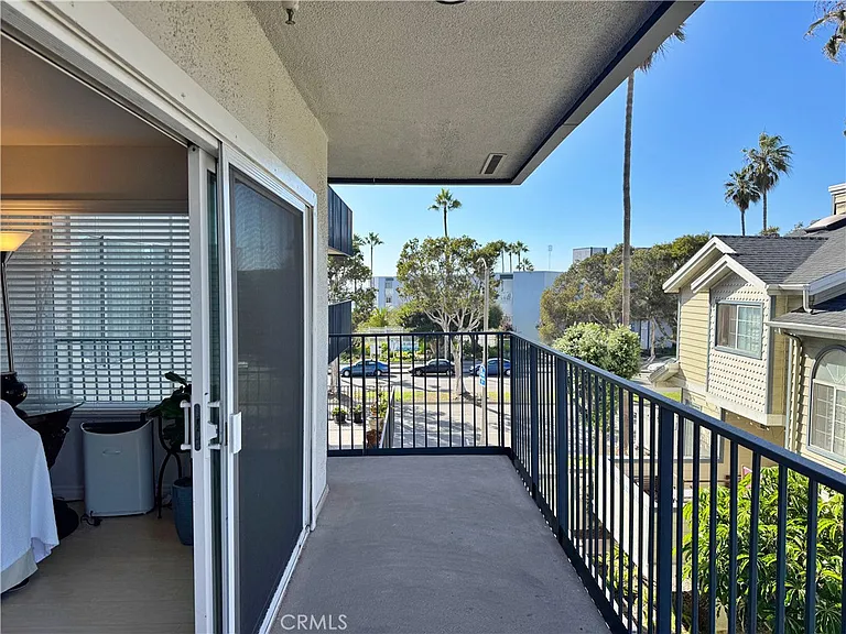 230 S Catalina Ave #203 — Photo 18