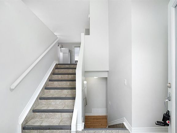 5th image of 1233 Armanda St