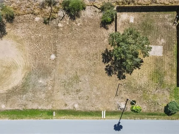 517 E Lorenzana St, Mercedes, TX 78570