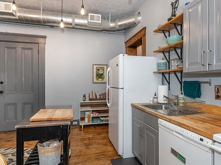 104 W Clifton Ave #2 — Photo 9