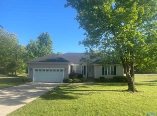 2113 Tillison Rd, Gadsden, AL 35903