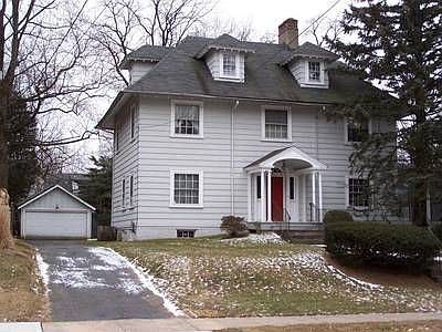 2nd image of 1106 Evergreen Ave