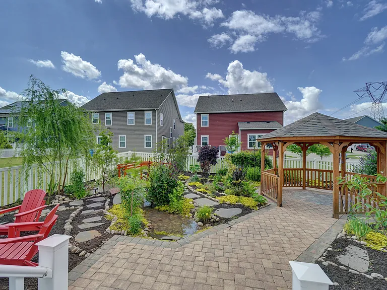800 Corcormant Ln — Photo 33